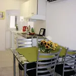 Daire Old Town Centar, Cozy And Quiet Modern